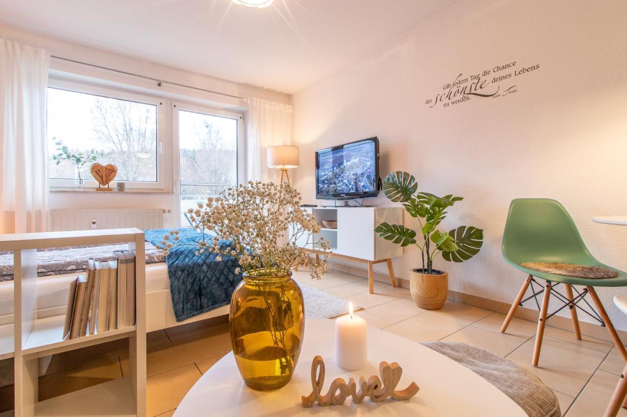 Modernes Apartment Im Gruenen I Balkon I Wlan I Stellplatz Schwarzenberg  Exterior photo